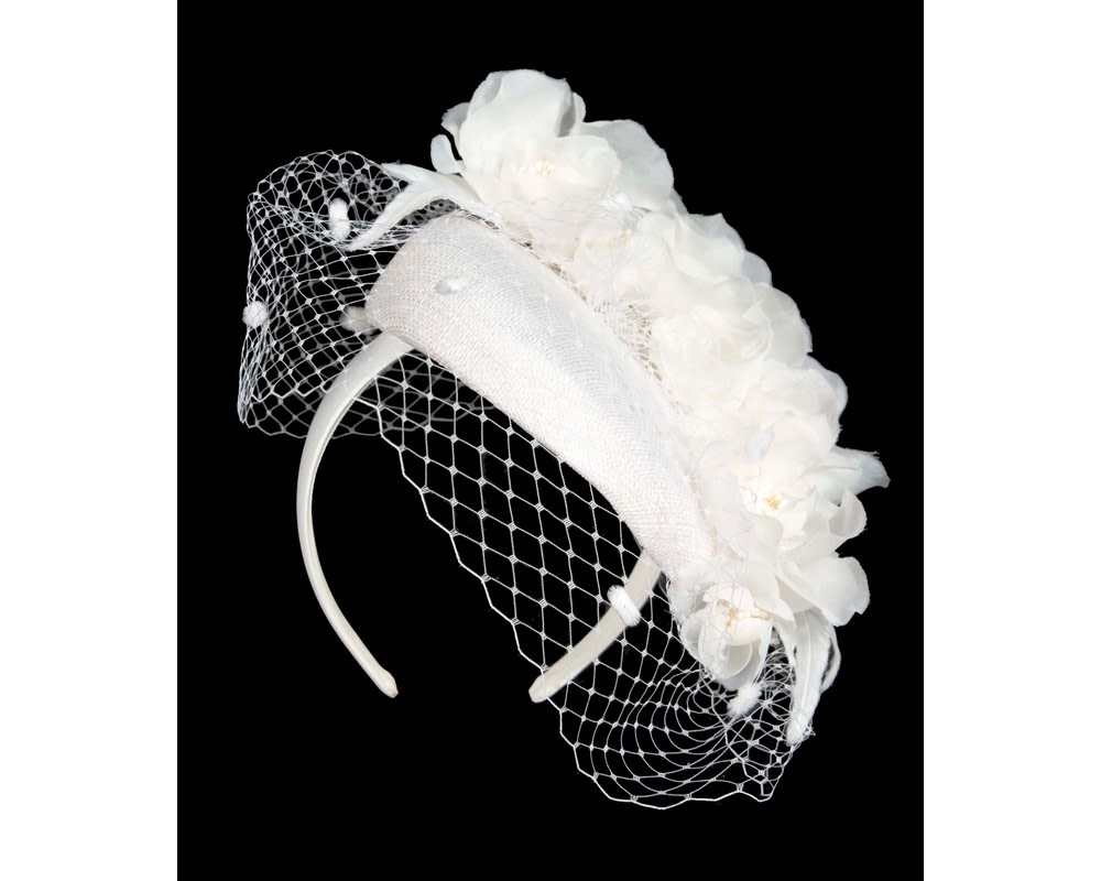 White pillbox fascinator with flowers & veil - Image 2