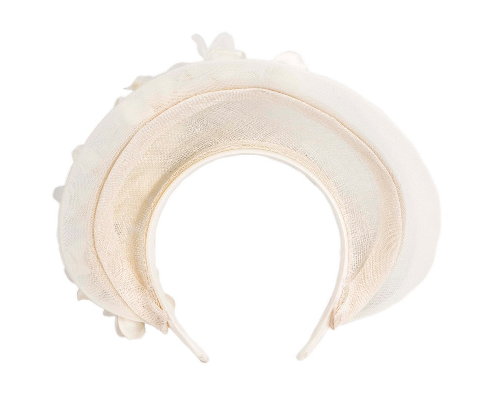 Cream crown fascinator by Fillies Collection - Image 4