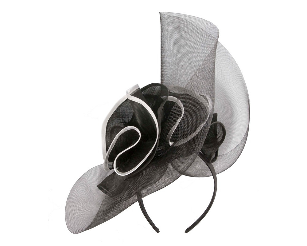 Bespoke black & white fascinator by Fillies Collection - Image 2