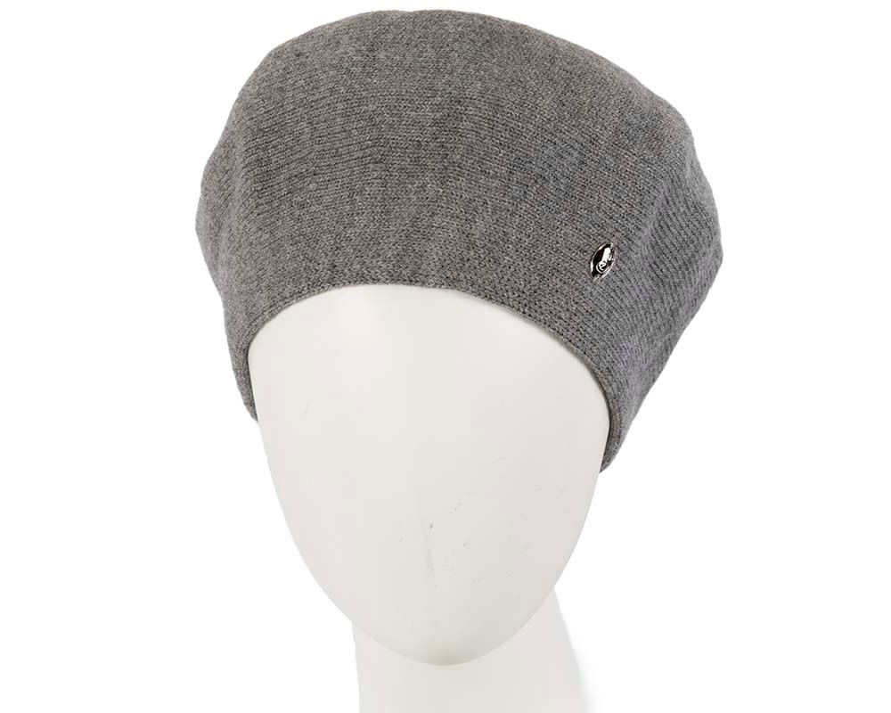 Classic warm grey wool beret. Made in Europe