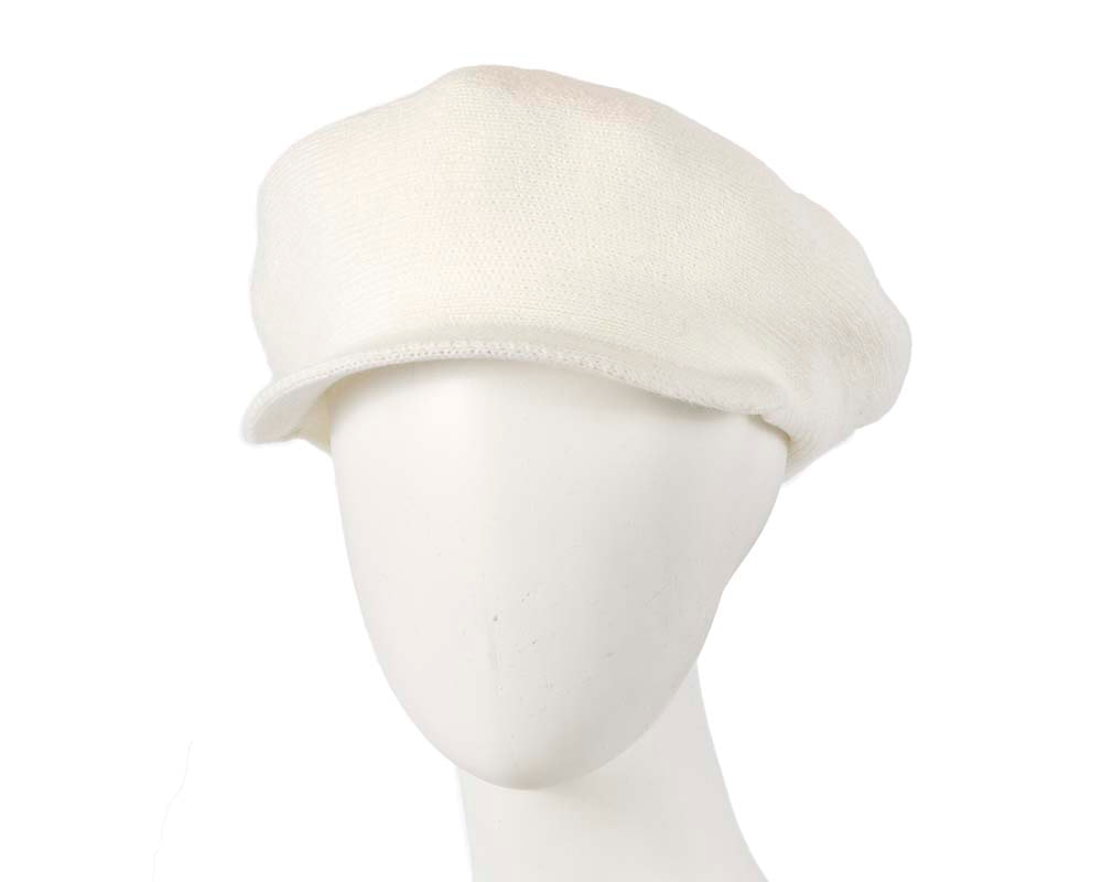 Classic warm cream wool beaked cap. Made in Europe
