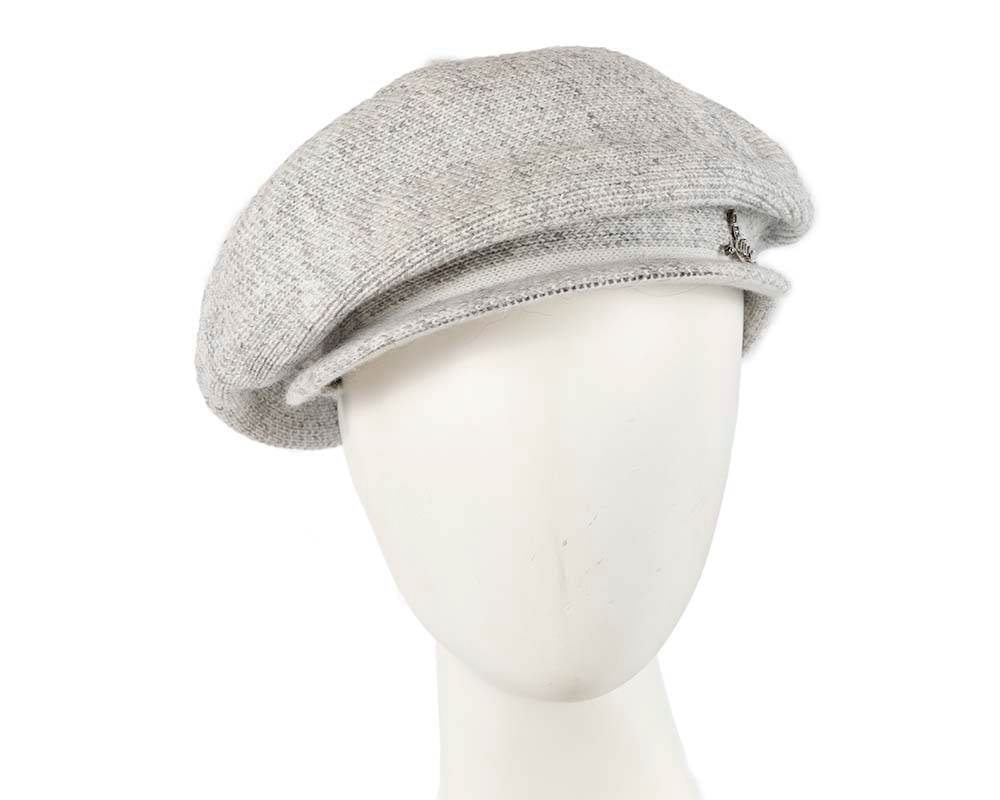 Classic warm light grey wool beaked cap. Made in Europe