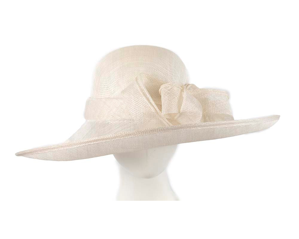 Wide brim off-white sinamay racing hat by Max Alexander