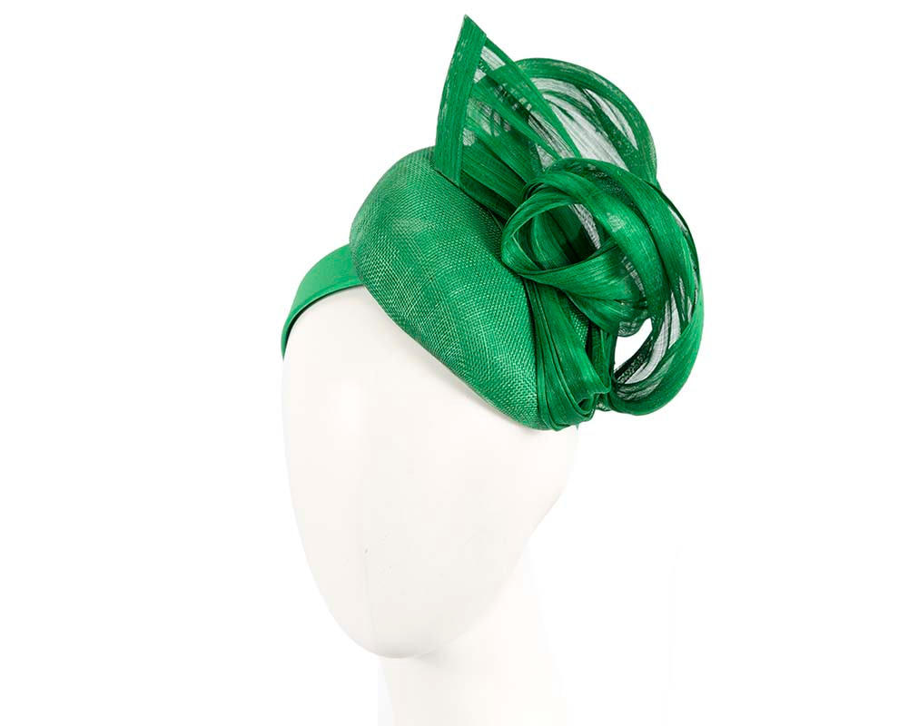 Green pillbox with silk abaca bow