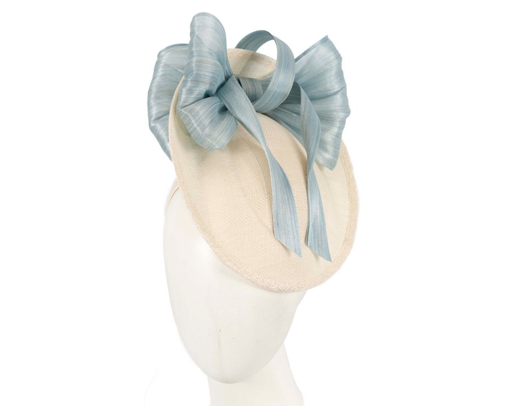 Cream plate fascinator with blue bow by Fillies Collection
