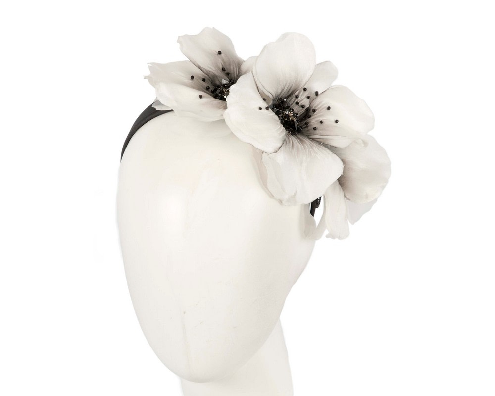 Exquisite cream flower fascinator by Fillies Collection