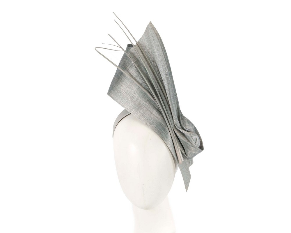 Bespoke silver racing fascinator by Fillies Collection