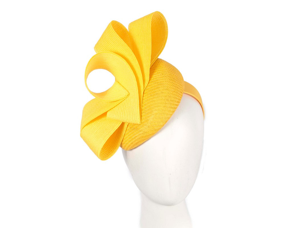 Bespoke yellow pillbox fascinator by Fillies Collection