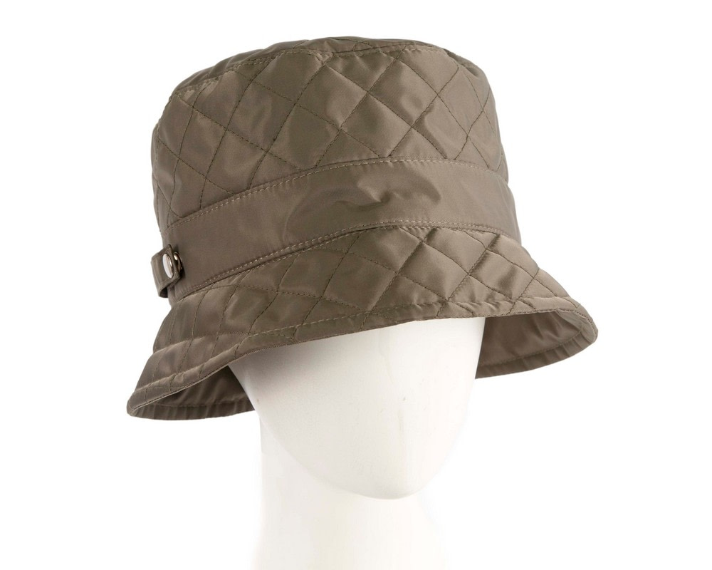 Olive green golf hat by Max Alexander