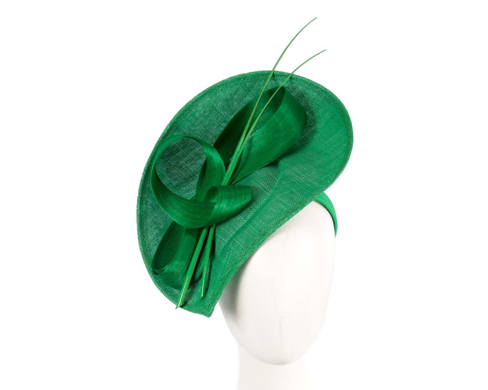 Green fascinator with bow and feathers