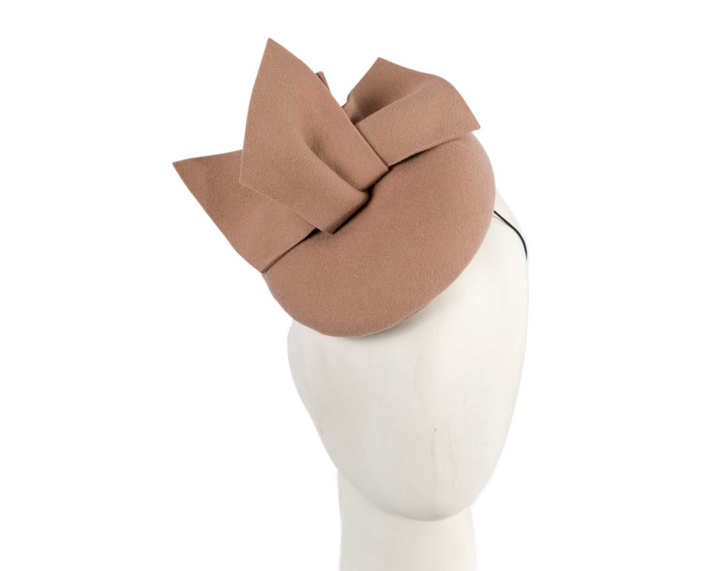 Beige pillbox with bow by Max Alexander
