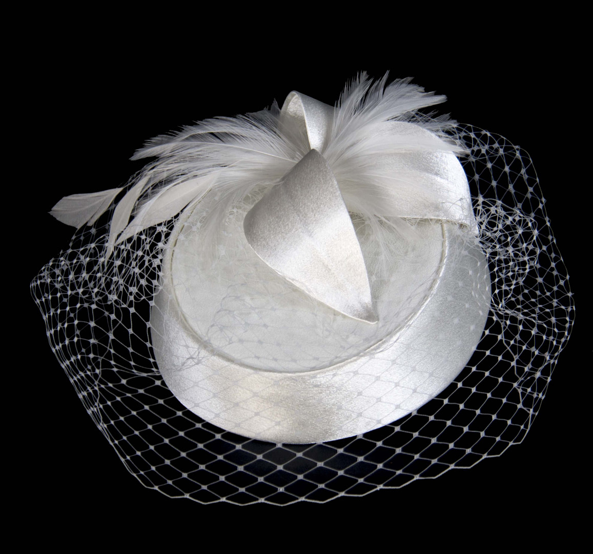 Cream pillbox hat K4811C - Image 2