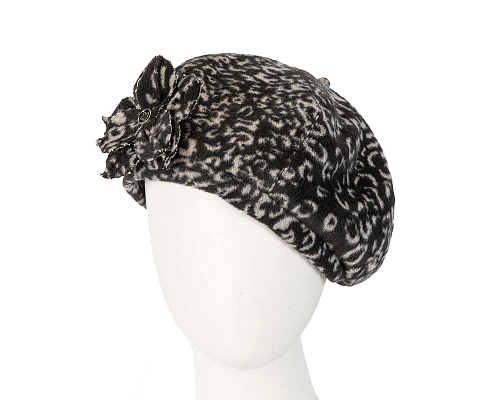 Black white beret J269BW