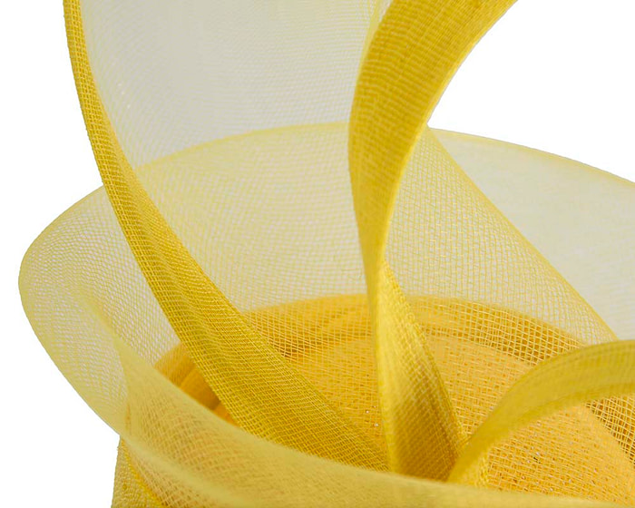 Edgy yellow fascinator by Fillies Collection - Image 4