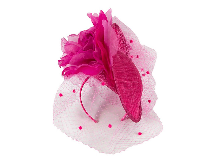 Traditional fuchsia fascinator with flowers and face veil - Image 2