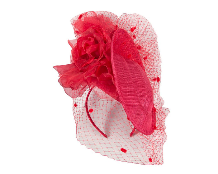 Traditional red fascinator with flowers and face veil - Image 2