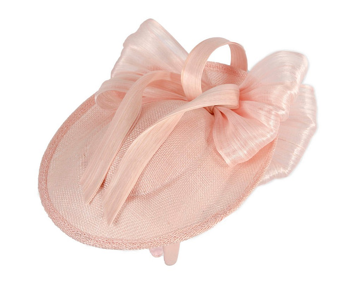 Pink plate fascinator with bow by Fillies Collection - Image 3