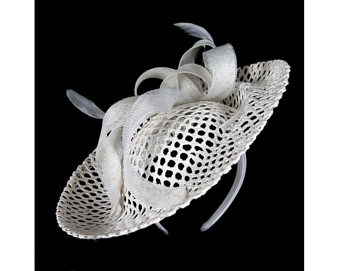 Max Alexander white mesh racing fascinator hat - Image 2