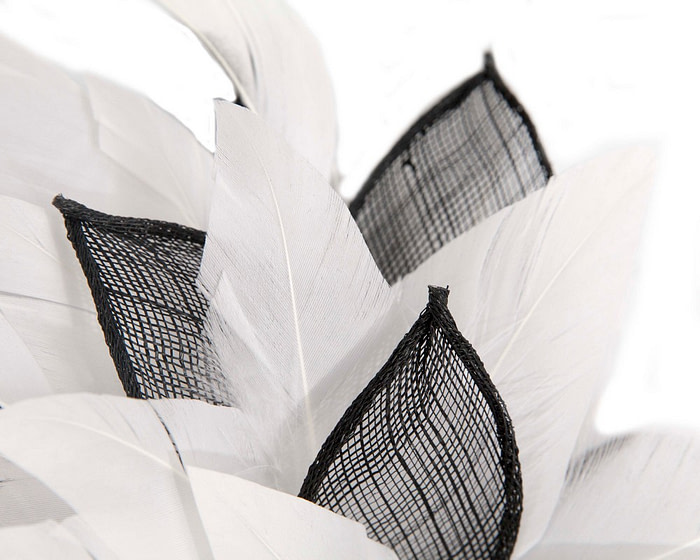 Max Alexander Black & White Feather Fascinator - Image 3