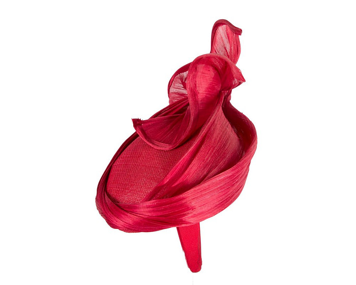 Bespoke red fascinator by Fillies Collection - Image 3