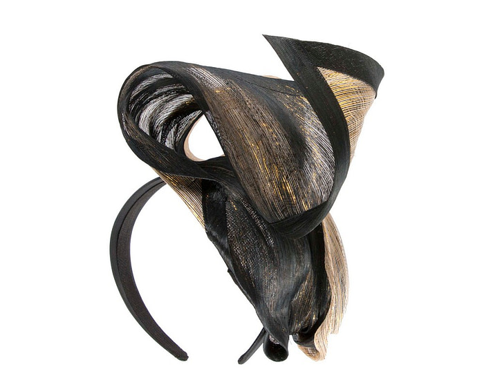 Black & gold silk abaca fascinator by Fillies Collection - Image 6