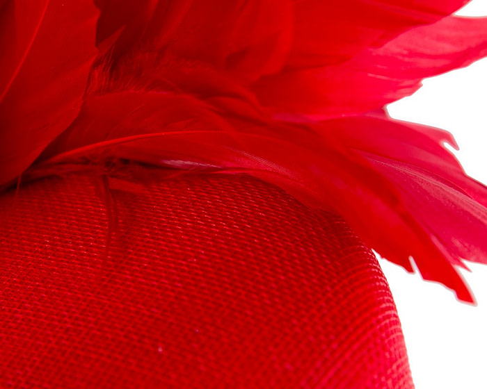 Red spring racing fascinator with feathers - Image 5