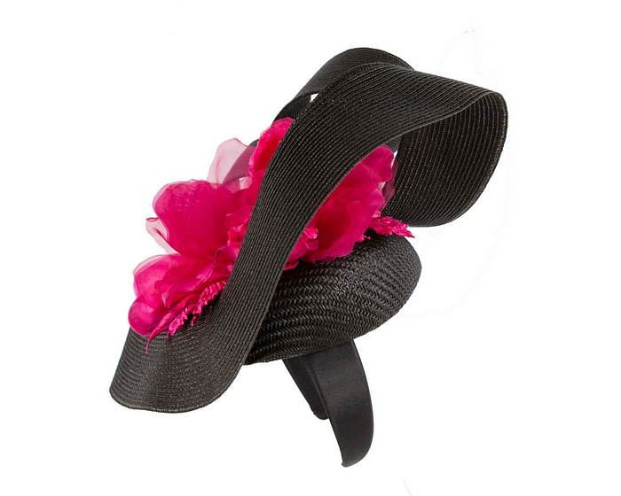 Large black fascinator with fuchsia flower by Fillies Collection - Image 3