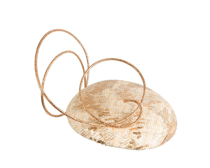 Bespoke cream and gold fascinator by Fillies Collection - Image 3