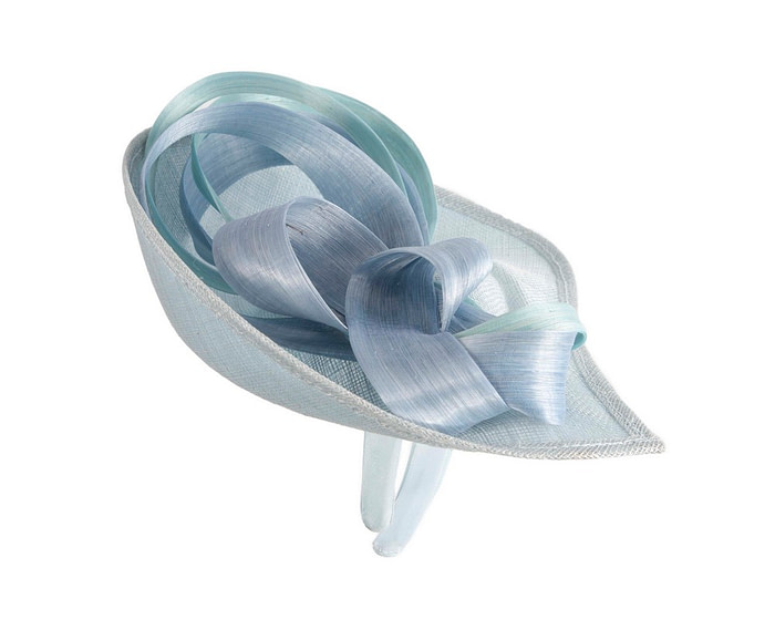 Light blue fascinator with loops by Max Alexander - Image 4