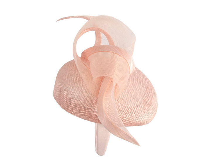 Blush spring racing fascinator by Fillies Collection - Image 3
