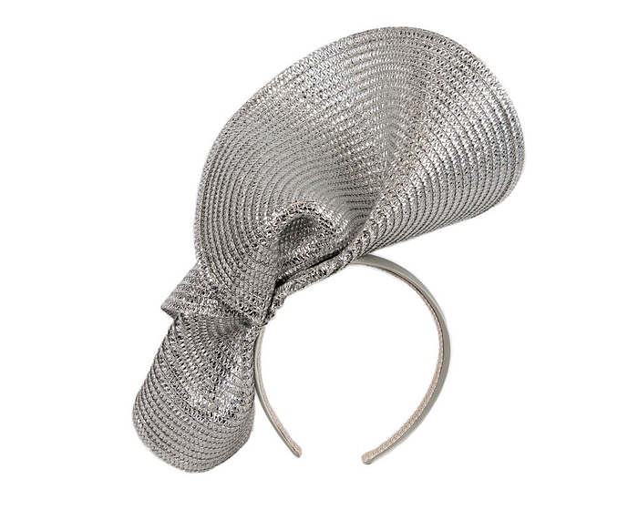 Bespoke shiny silver fascinator by Fillies Collection - Image 4