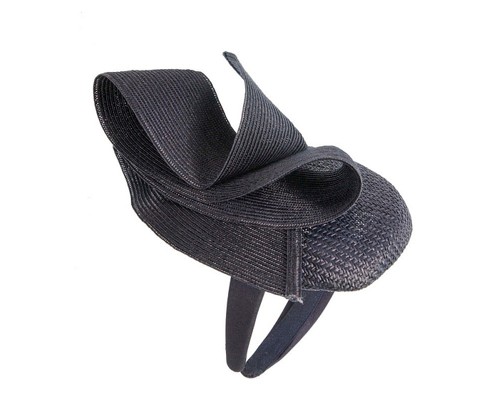 Bespoke navy pillbox fascinator by Fillies Collection - Image 3