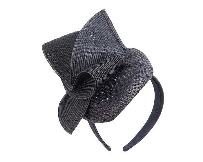 Bespoke navy pillbox fascinator by Fillies Collection - Image 2
