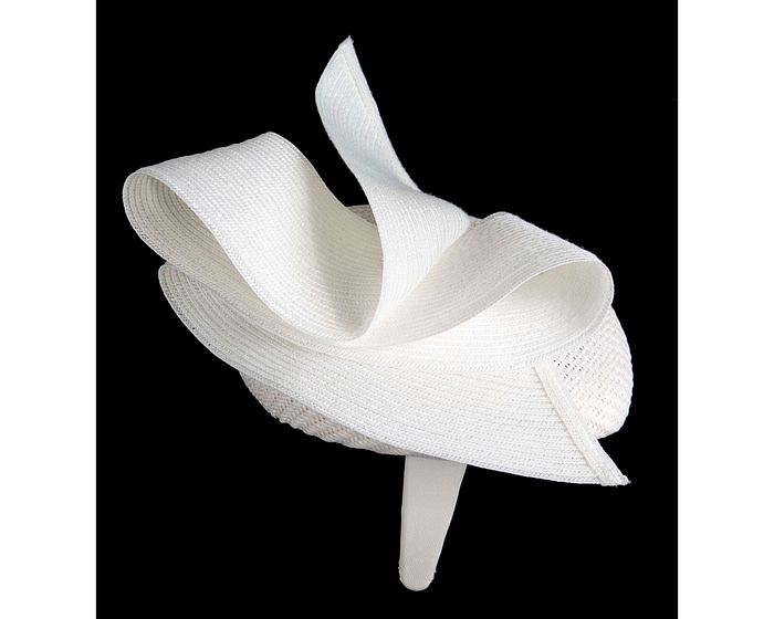 Bespoke white pillbox fascinator by Fillies Collection - Image 3