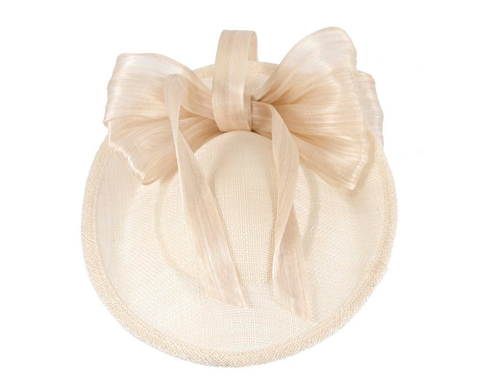 Cream plate fascinator with bow by Fillies Collection - Fascinators.com.au