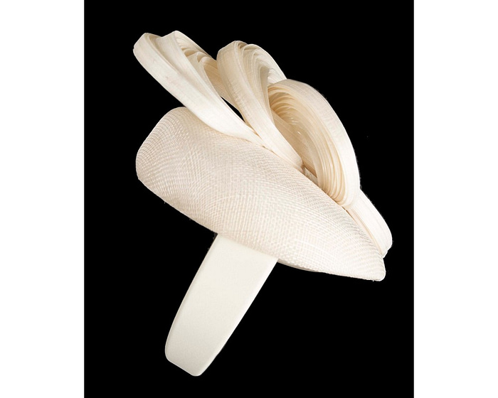 Exclusive cream pillbox fascinator by Fillies Collection - Image 3