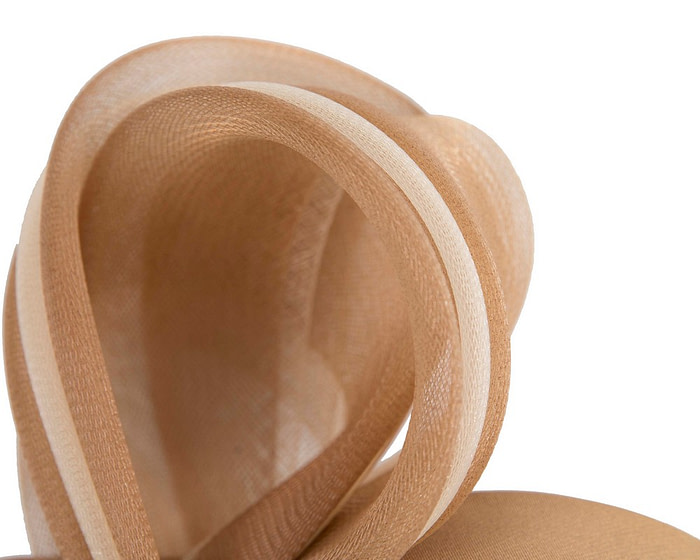 Coffee & nude crinoline bow fascinator by Fillies Collection - Image 3
