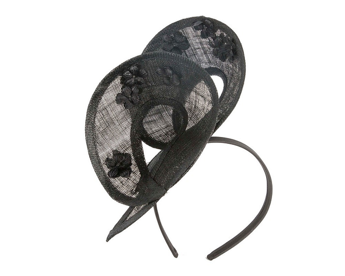 Exquisite black sinamay fascinator by Max Alexander - Image 2