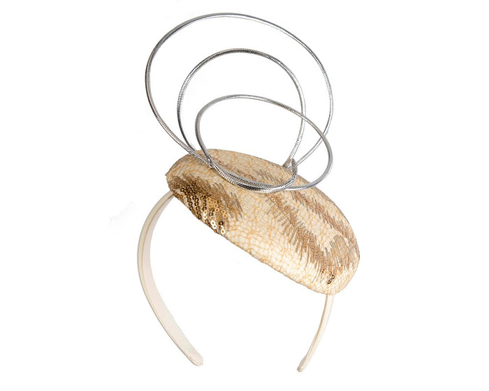 Bespoke designers cream & silver fascinator - Image 3