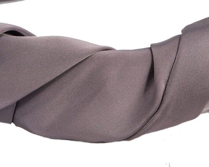 Mauve scrunchie fascinator headband - Image 3
