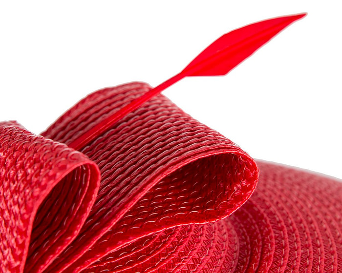 Red "saucer" fascinator hat by Max Alexander - Image 5