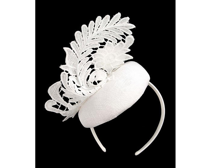 Elegant White Pillbox Fascinator with Lace - Image 6