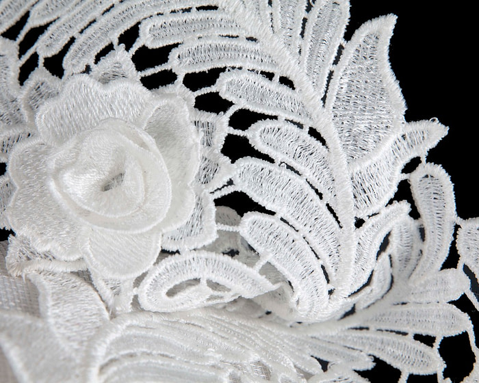 Elegant White Pillbox Fascinator with Lace - Image 5
