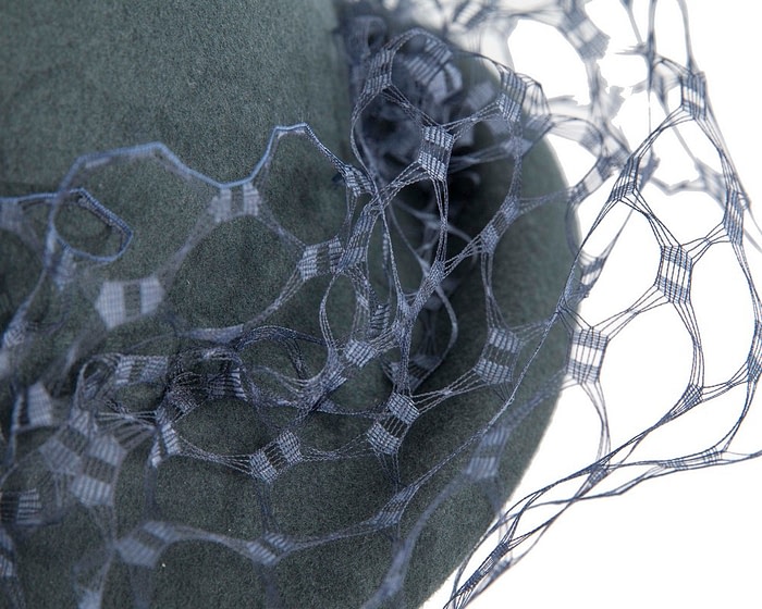 Winre fashion cloche hat with face veil - Image 5