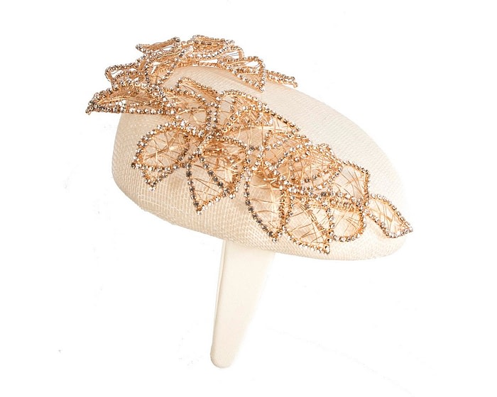 Pillbox fascinator with jewellery embellishment - Image 3