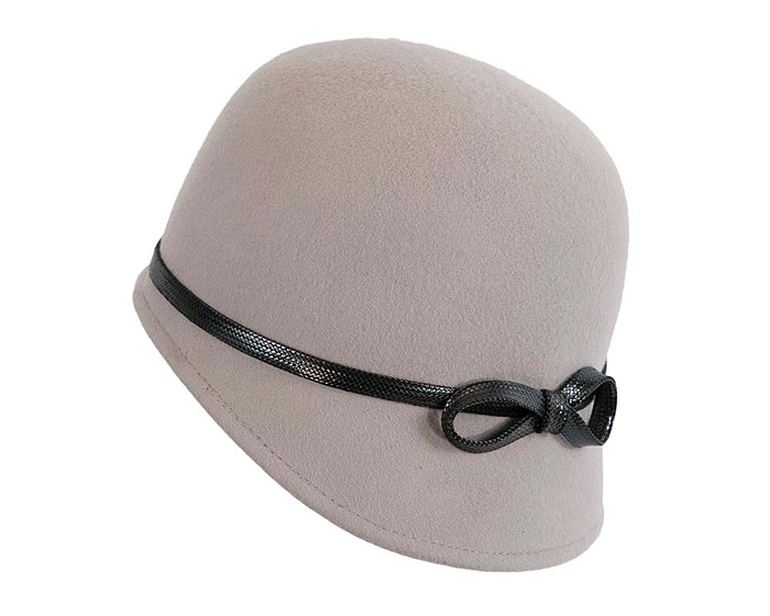 Grey felt cloche hat by Max Alexander - Cheap Fascinators