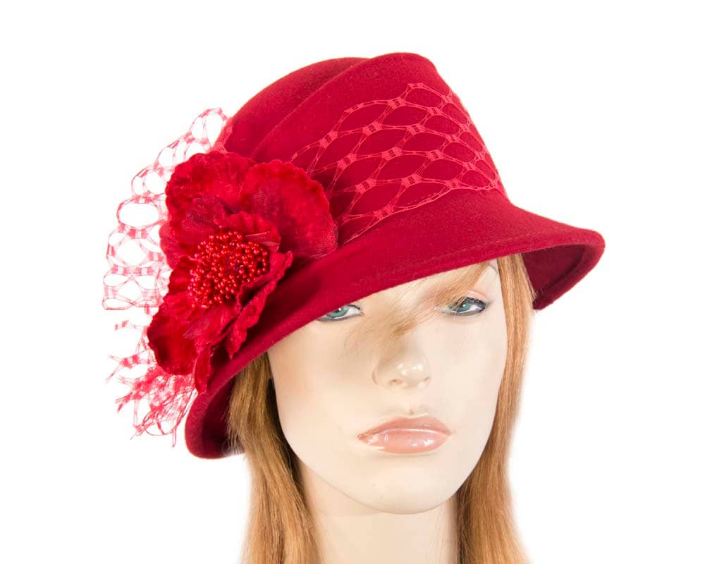 red ladies hats